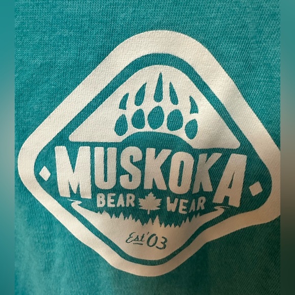 MUSKOKA BEAR WEAR | Ladies XL Crewneck T-Shirt - Picture 2 of 5